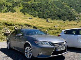 Lexus ES Series