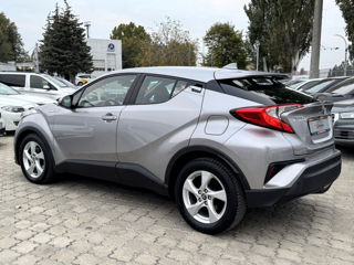 Toyota C-HR foto 7