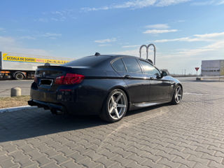 BMW 5 Series foto 6