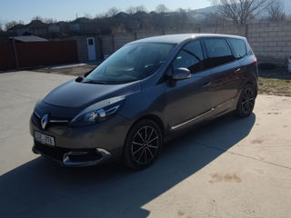 Renault Grand Scenic foto 2