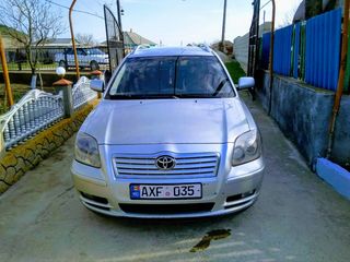 Toyota Avensis foto 10