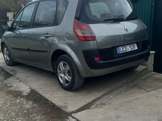 Renault Scenic foto 2