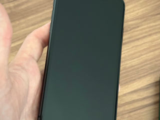 Vând Iphone 11 Black