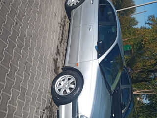 Toyota Avensis foto 3