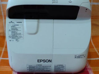 короткофокусный проектор Epson (навороченный), пульт, кабель, гарантия, пробное тестирование, чек foto 7