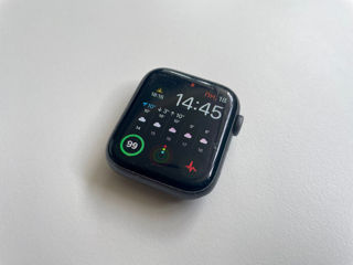 Apple Watch 4 / 44mm / GPS / Space Gray foto 1