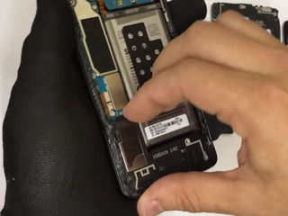 Samsung Galaxy S 9 (G960) Bateria nu se încarcă? О vom înlocui fără probleme! foto 1