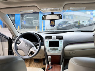 Toyota Camry фото 8