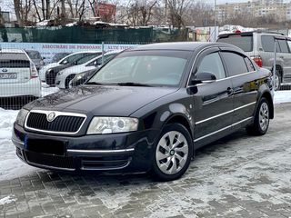 Skoda Superb foto 3