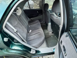 Mazda 323 foto 8