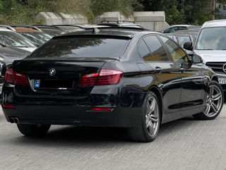 BMW 5 Series foto 3