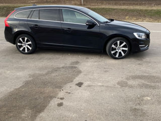 Volvo V60 foto 2