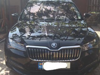 Skoda Superb foto 2