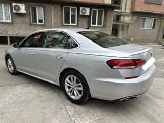 Volkswagen Passat foto 3