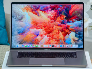 Macbook Pro 16 2021/ Core I7 9750H/ 16Gb Ram/ Radeon Pro 5300M/ 500Gb SSD/ 16" Retina/ 115Cycles!! foto 2