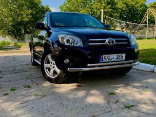 Toyota Rav 4 foto 1