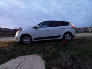 Renault Grand Scenic foto 8