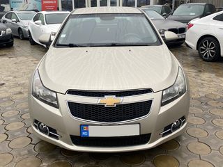 Chevrolet Cruze foto 2