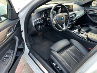 BMW 5 Series foto 7