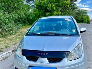 Mitsubishi Colt foto 4