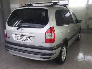 Opel Zafira foto 5