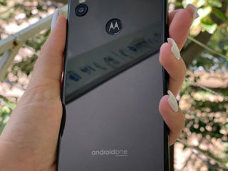 Motorola ONE foto 2