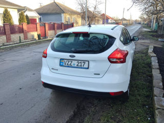 Ford Focus foto 8