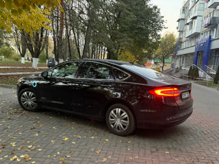 Ford Fusion foto 3