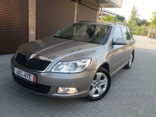 Skoda Octavia foto 2