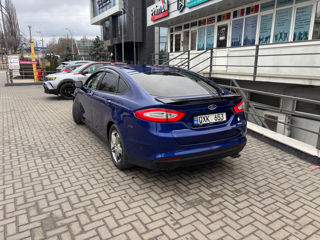 Ford Mondeo foto 5