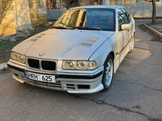 BMW 3 Series foto 2