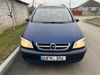 Opel Zafira foto 7