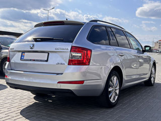 Skoda Octavia foto 3