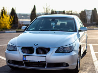 BMW 5 Series foto 2