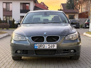 BMW 5 Series foto 2