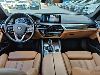 BMW 5 Series foto 8