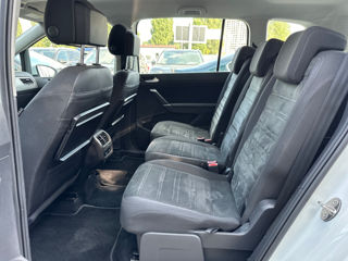 Volkswagen Touran foto 16