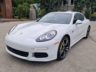 Porsche Panamera foto 2