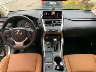 Lexus NX Series foto 6