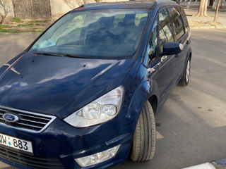 Ford Galaxy фото 4