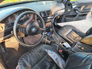 BMW 5 Series foto 5