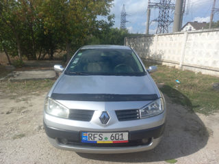 Renault Megane foto 2