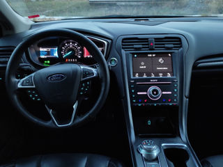 Ford Fusion foto 7