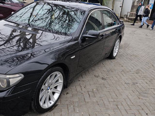 BMW 7 Series foto 4