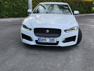 Jaguar XE фото 0