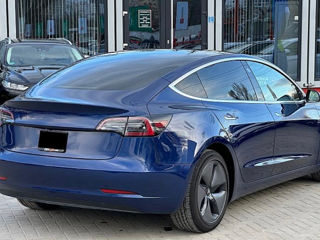 Tesla Model 3 foto 3