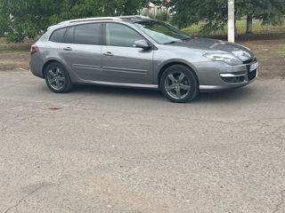 Renault Laguna foto 2