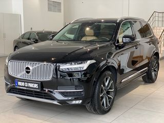 Volvo XC90 foto 1