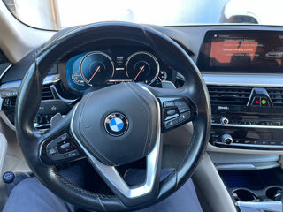 BMW 5 Series foto 5