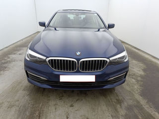 BMW 5 Series foto 3